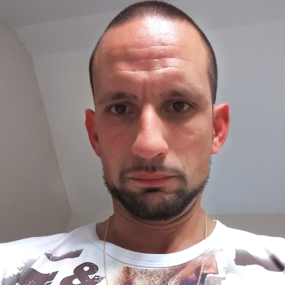 Meet your Posher, Reynaldo - Picture 9 of 10